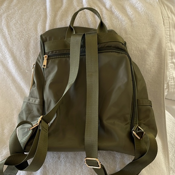 Cluci backpack purse - Picture 2 of 7